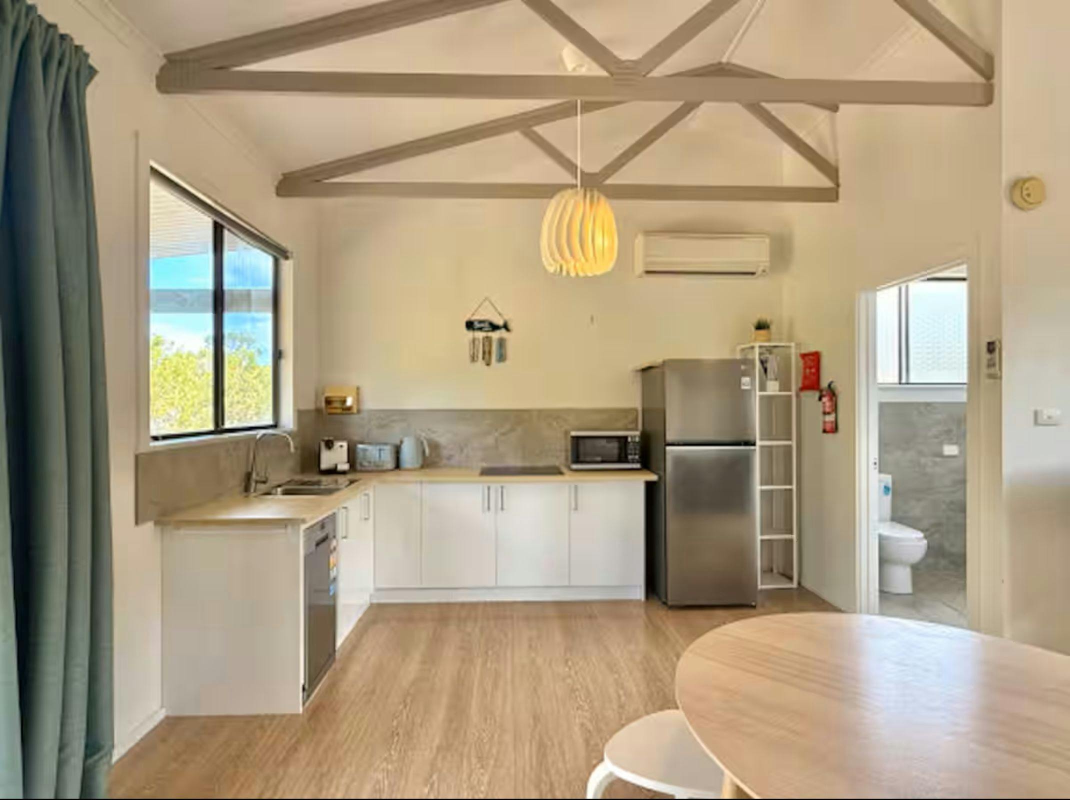 Beachside Cabins at Island Beach No 2