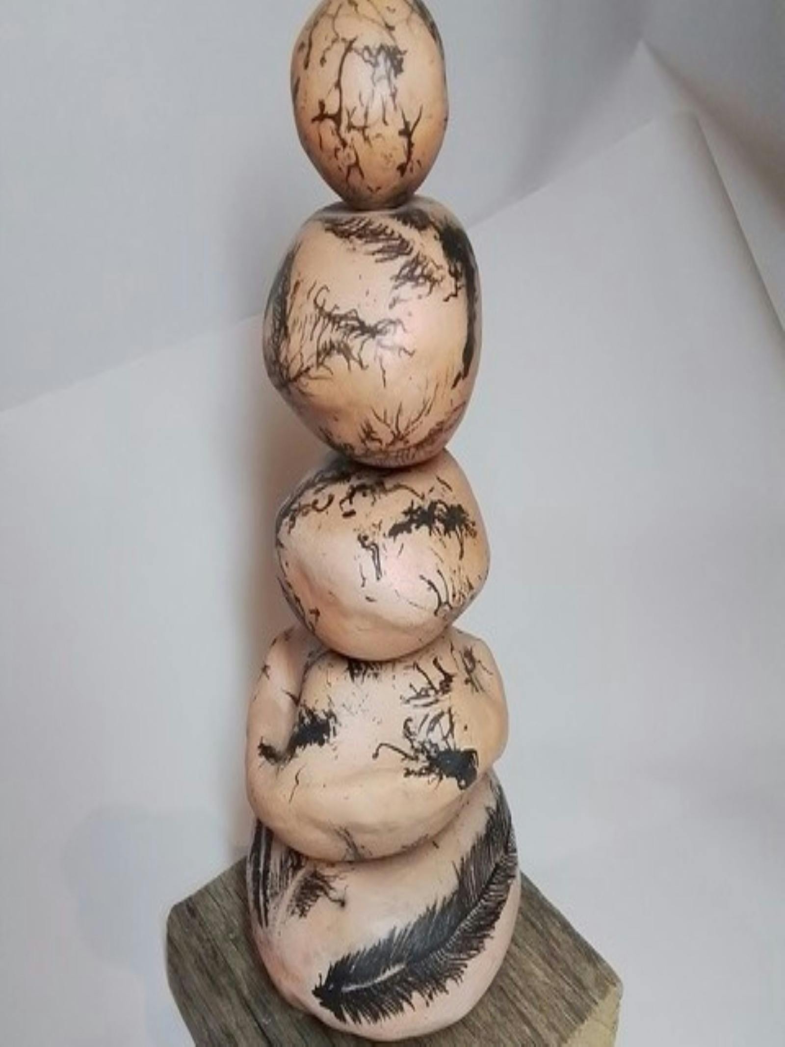 Pottery by Robyn Saunders