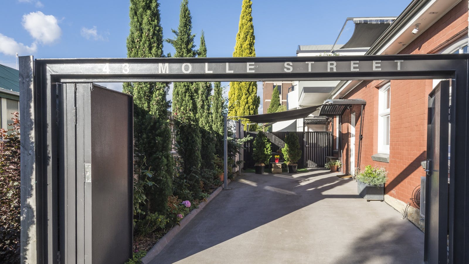 Hobart Cityscape Apt 4 external