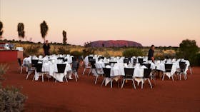 Sounds of Silence offers an evening of dining under the sparkling outback sky.