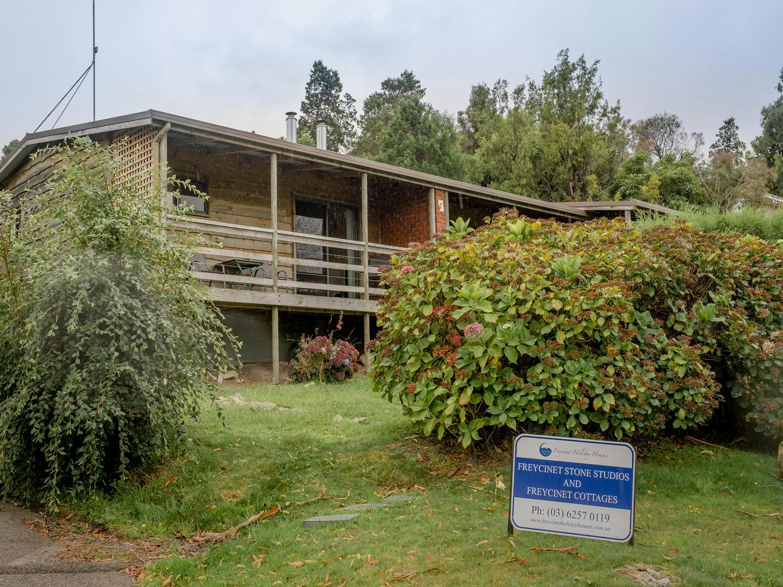 Freycinet Cottage 1