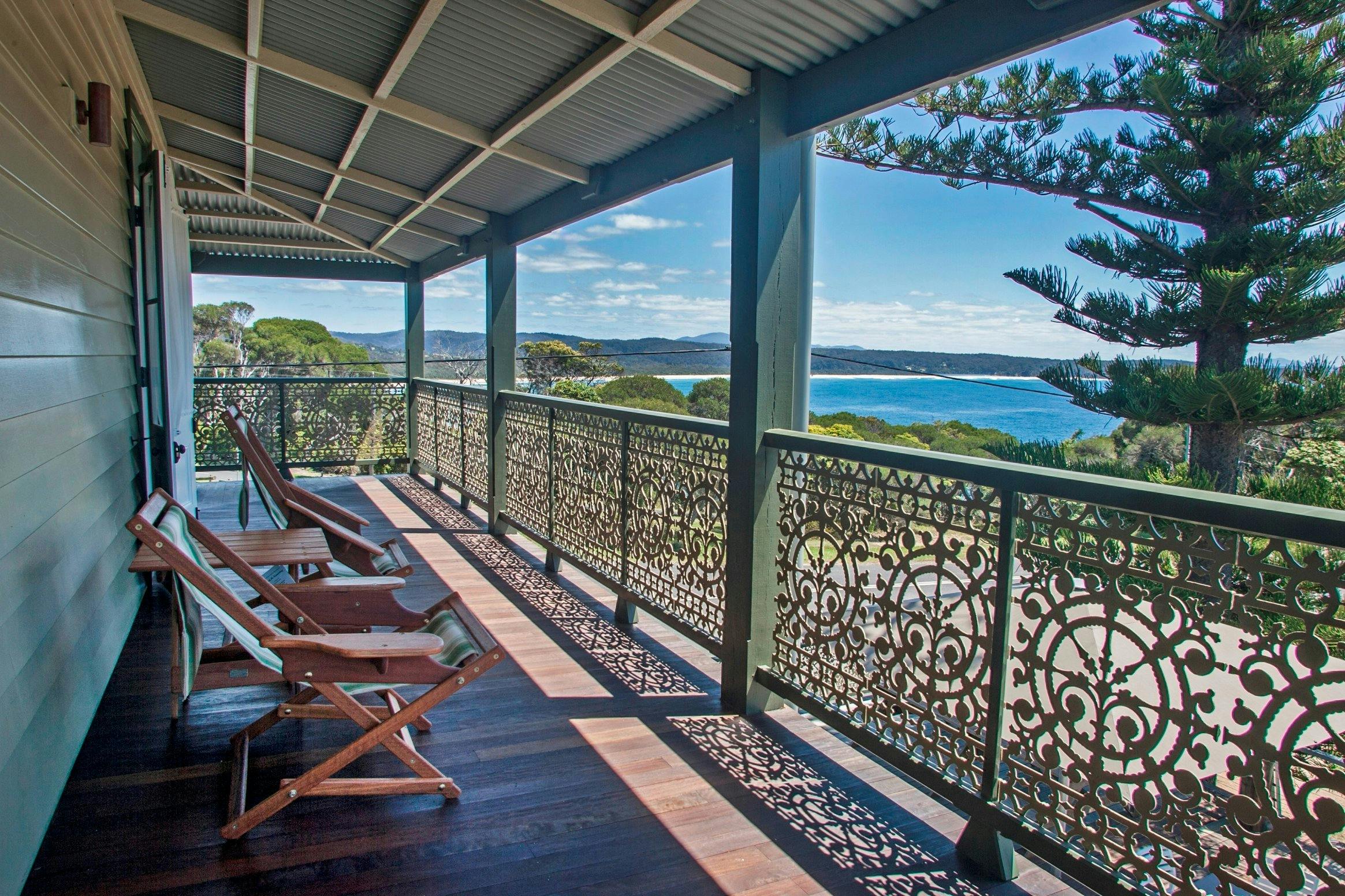 Tathra Hotel Heritage accommodation with ocean view