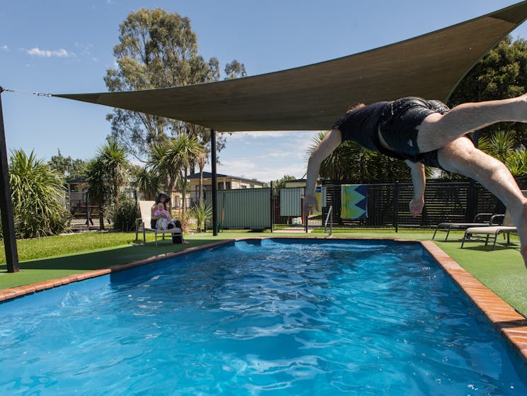 Swimming pool at BIG4 Wagga Wagga Holiday Park in Wagga Wagga