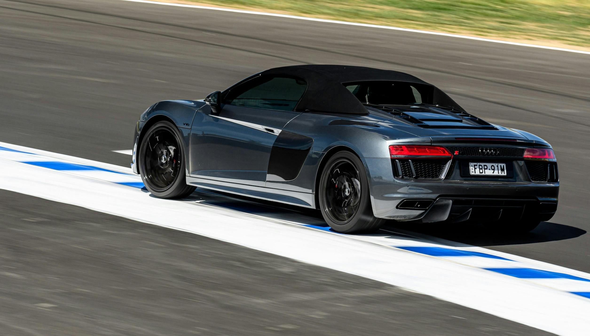 Track Day Club Audi R8 on track