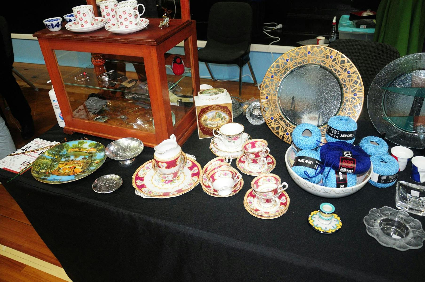 China and porcelain items