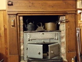 Colonial cooker