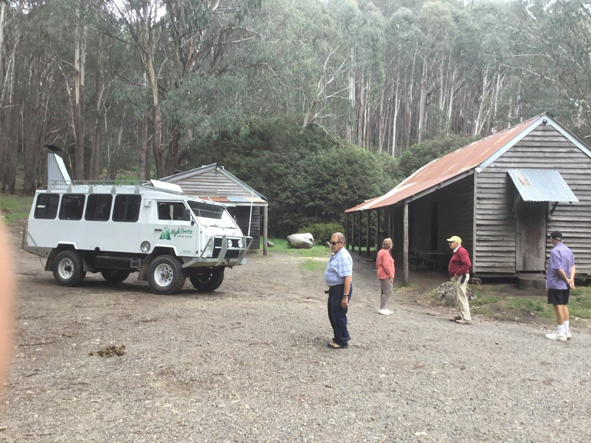 High Country Scenic Tours  - Cattlemans Hut