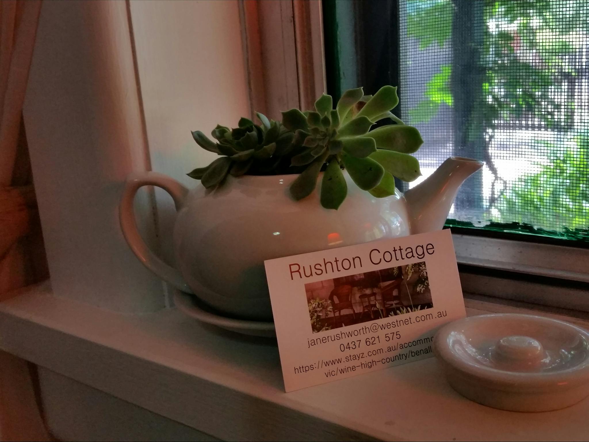 Rushton Cottage card and teapot