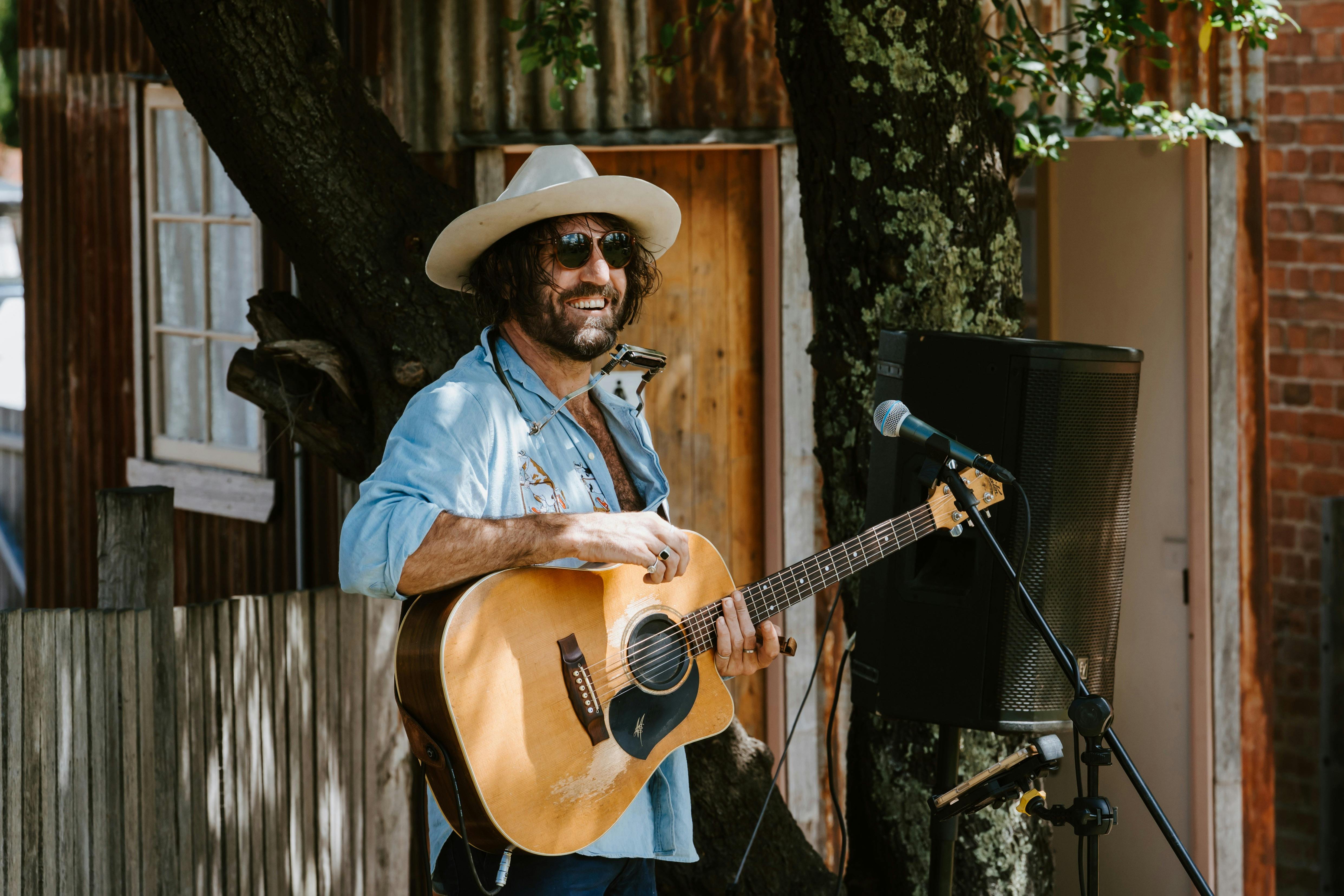 Live & local musicians