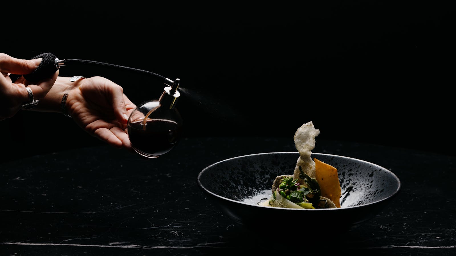 Faro Restaurant + Bar, Pharos
