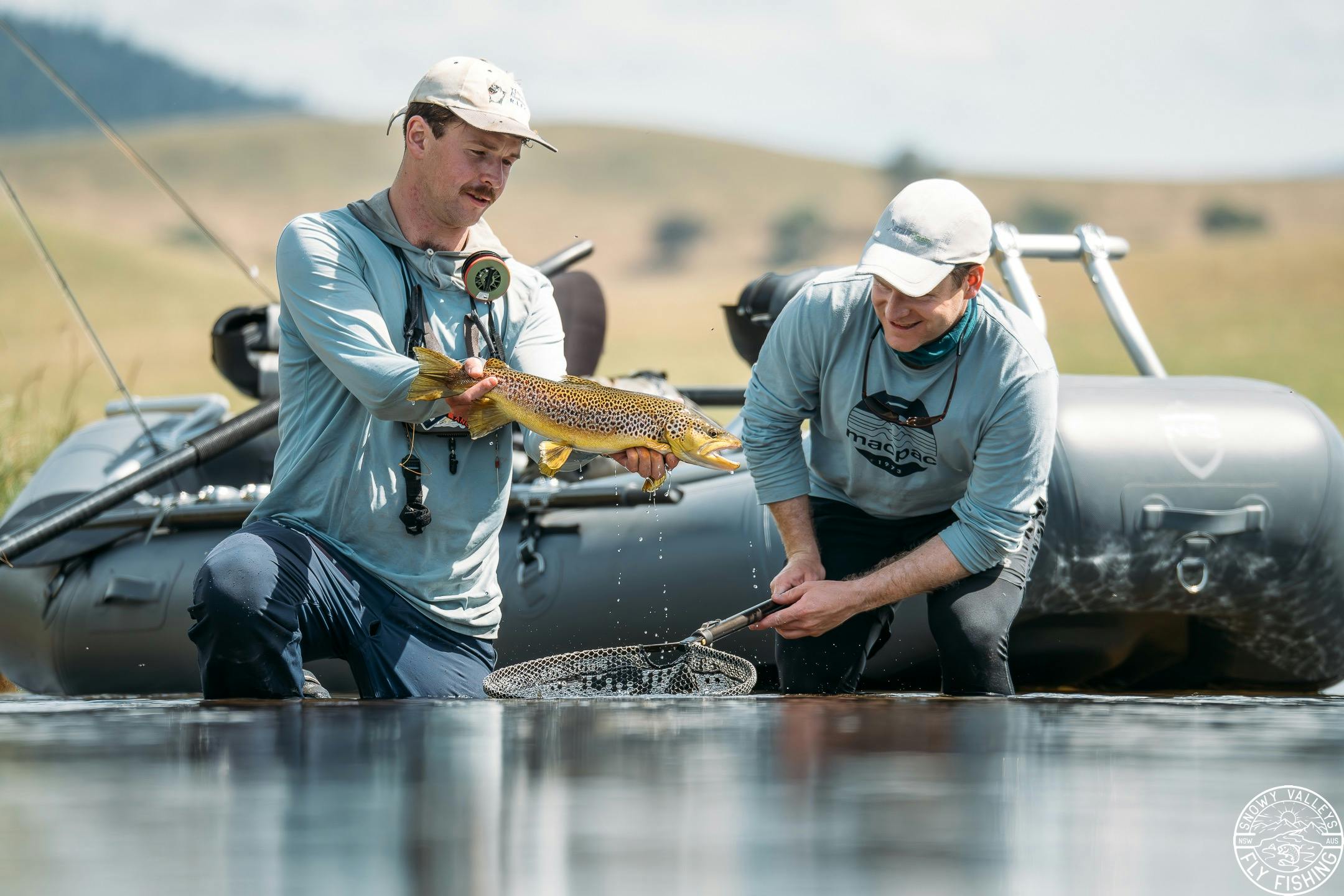 ここトゥムットで世界クラスのフライフィッシングを体験してください!