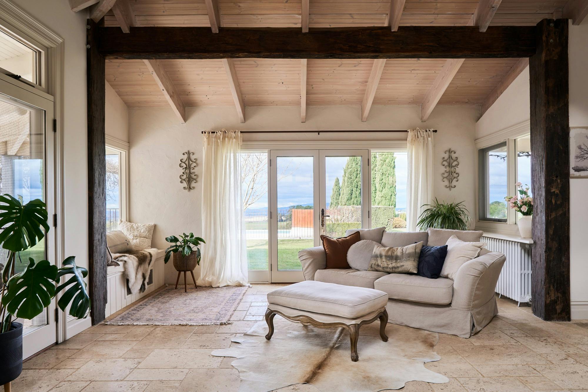 The Homestead - Sleeps 12