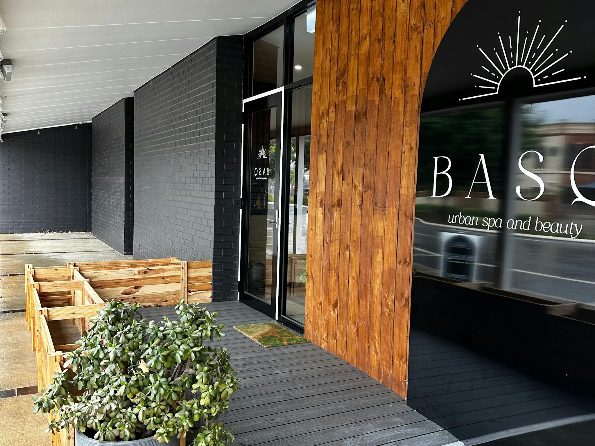 Basq entrance