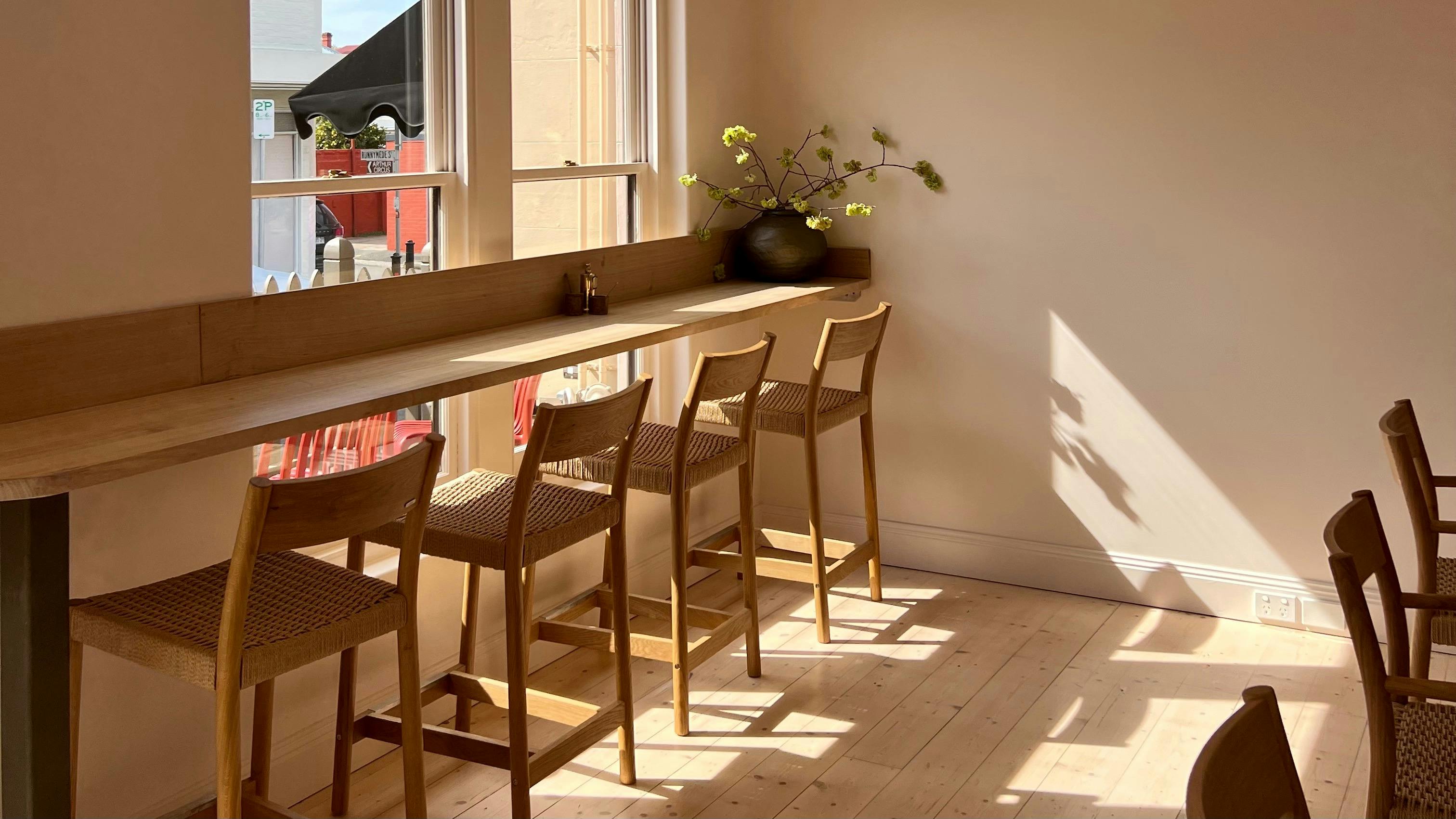 Lēoht which means light is flooded with natural light.