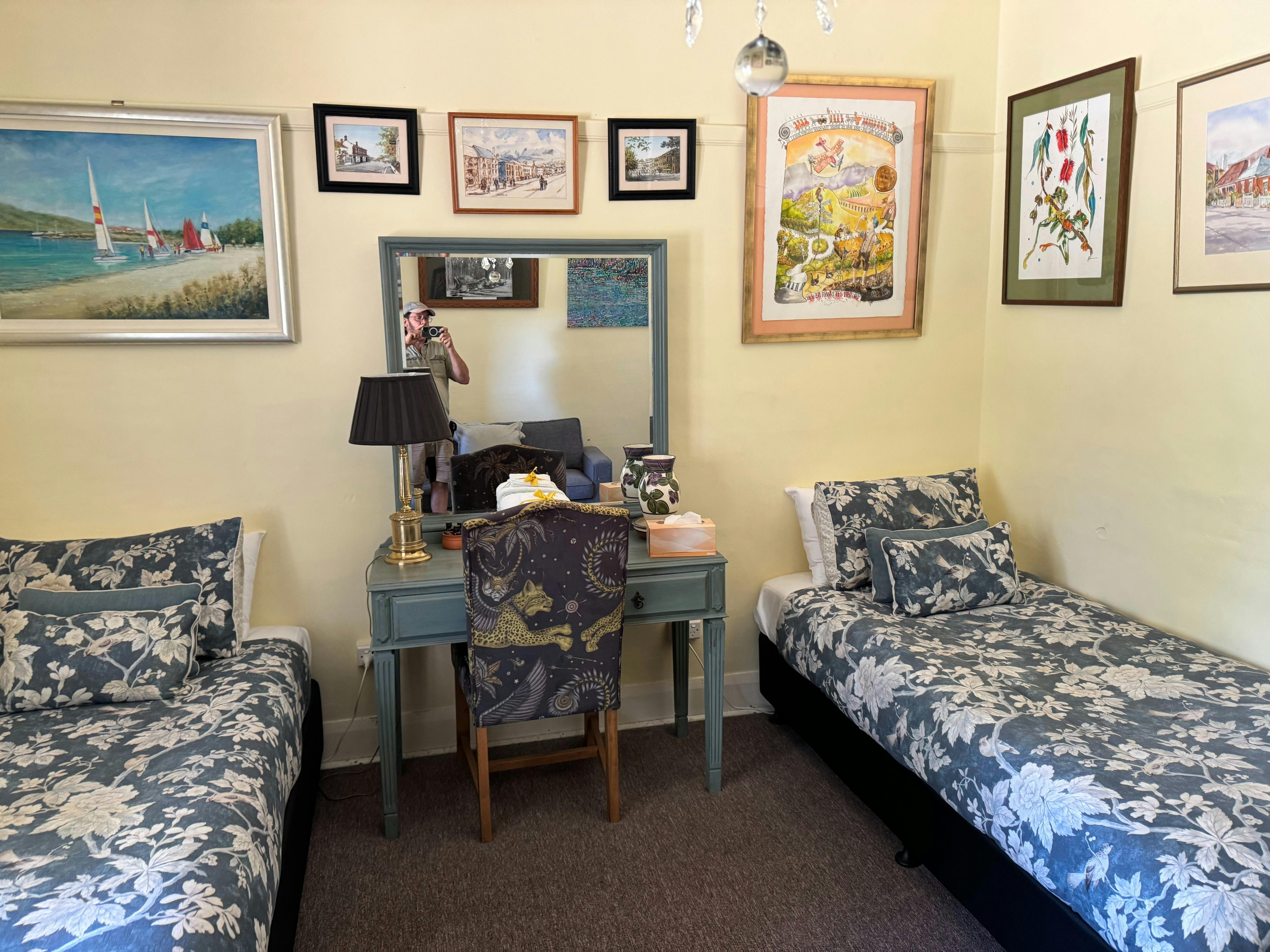 Dora & Dave Room