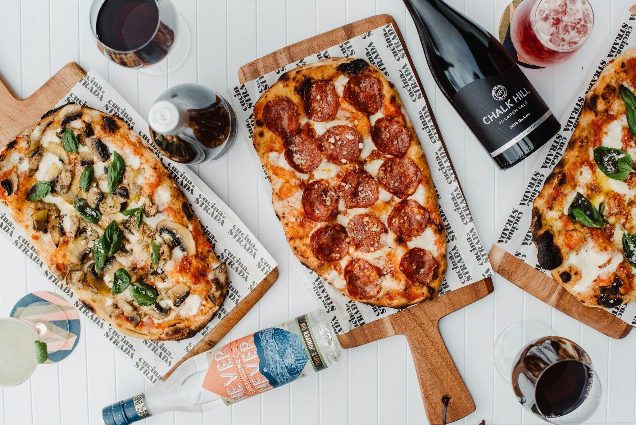 Wine, gin & pinsa at Chalk Hill