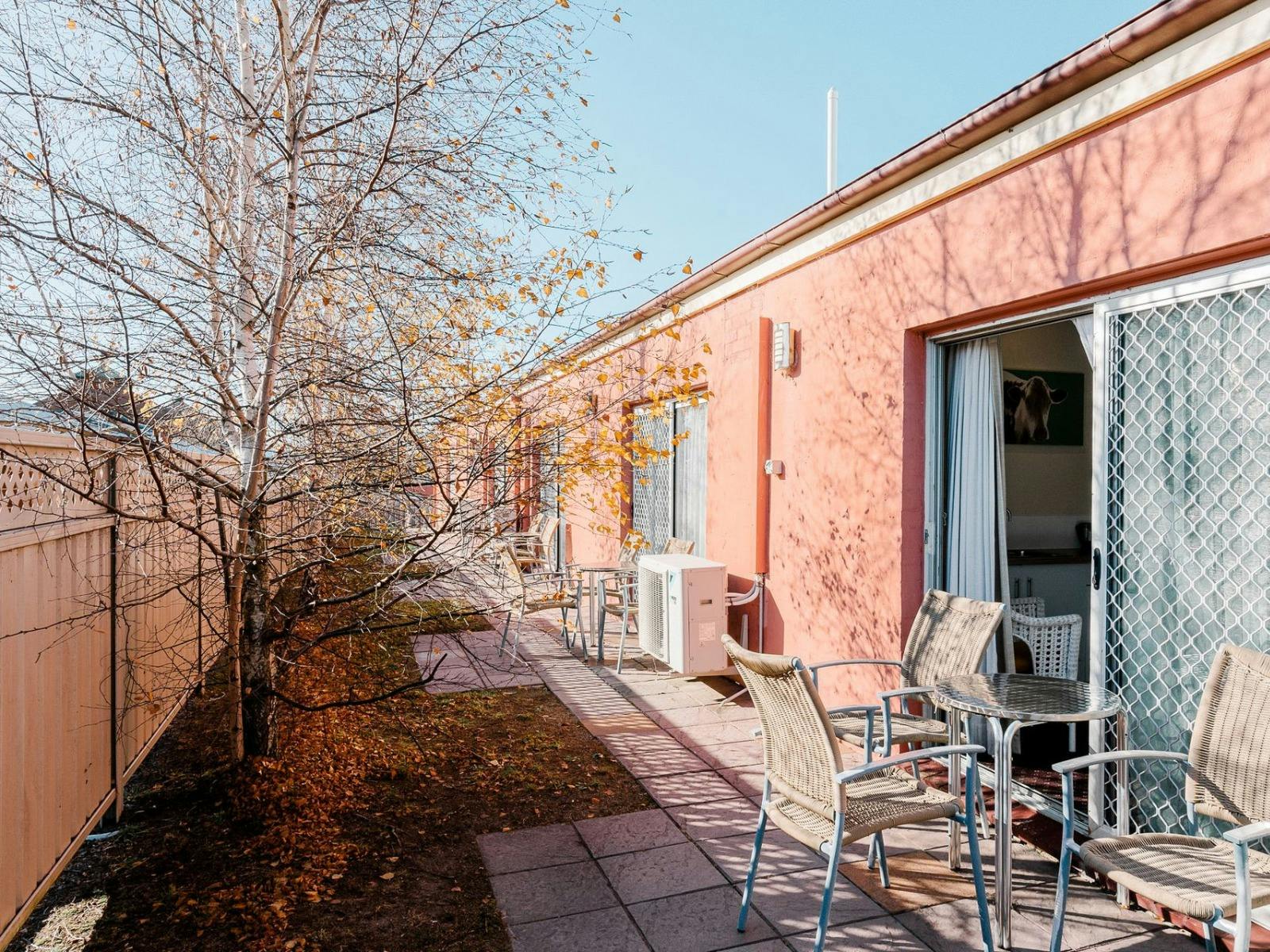 Courtyard area outside rooms