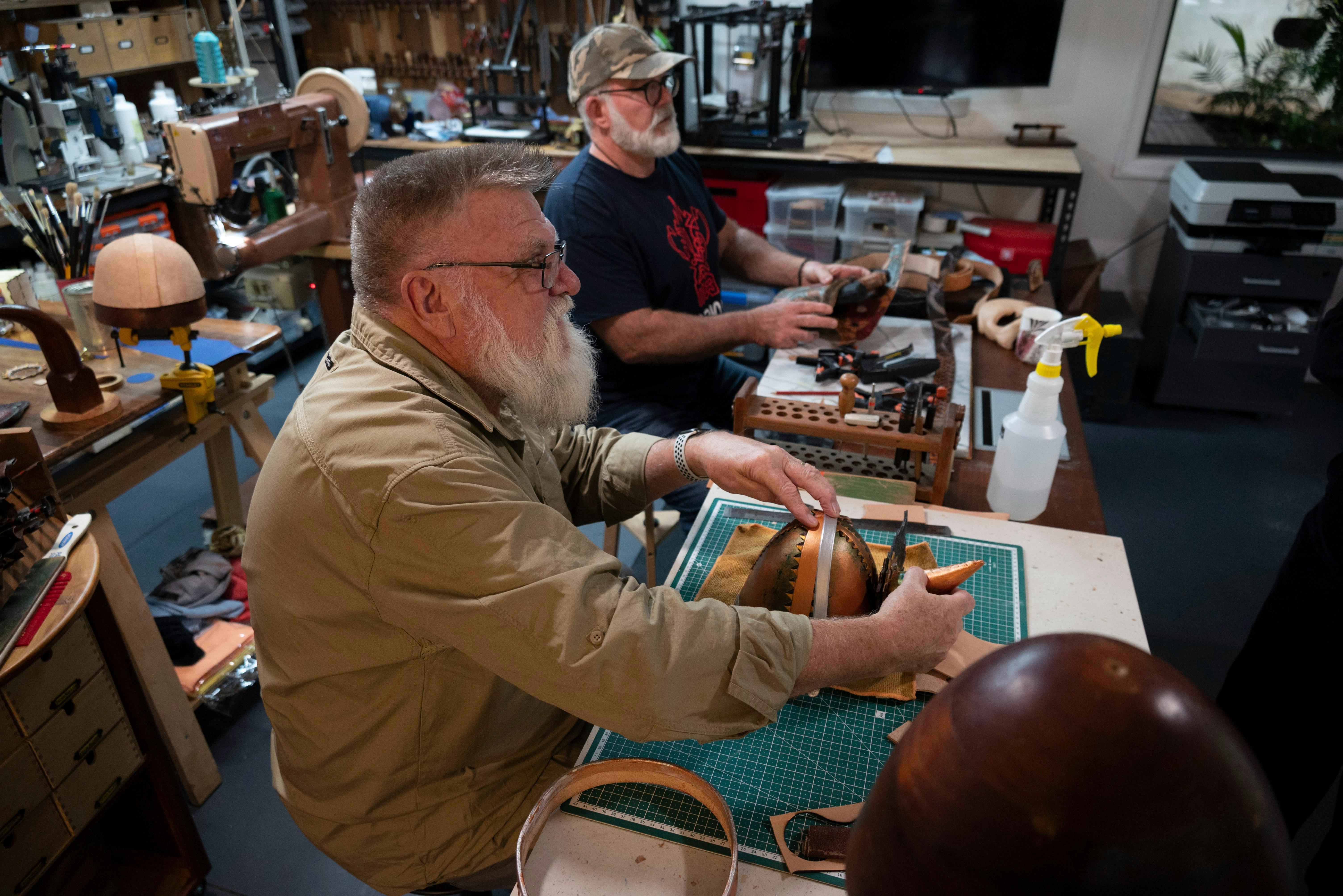 Len Bytheway - Leatherwork Studio