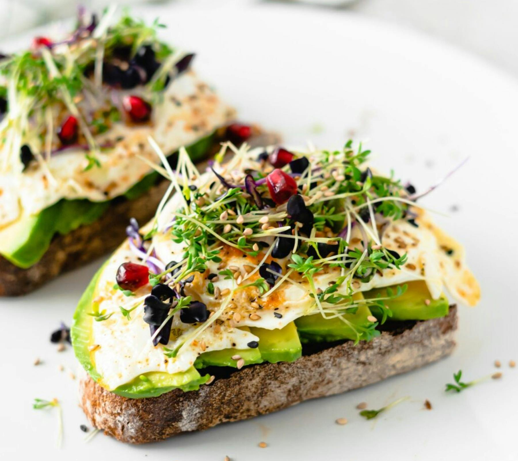 Zerdrückte Avocado auf Toast