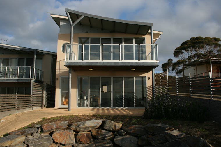 Penneshaw Oceanview Apartments