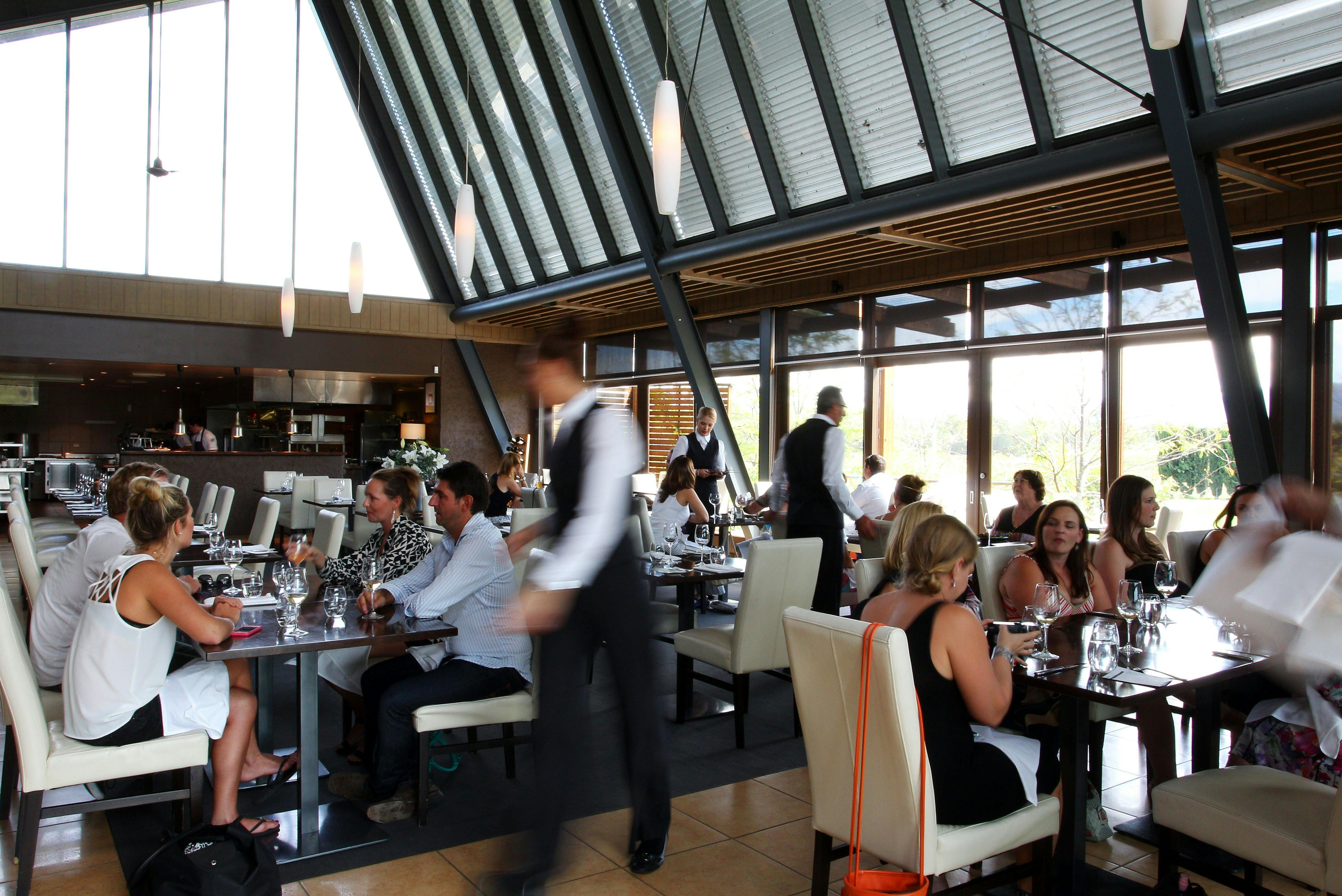 People dining at Muse Restaurant, Hunter Valley