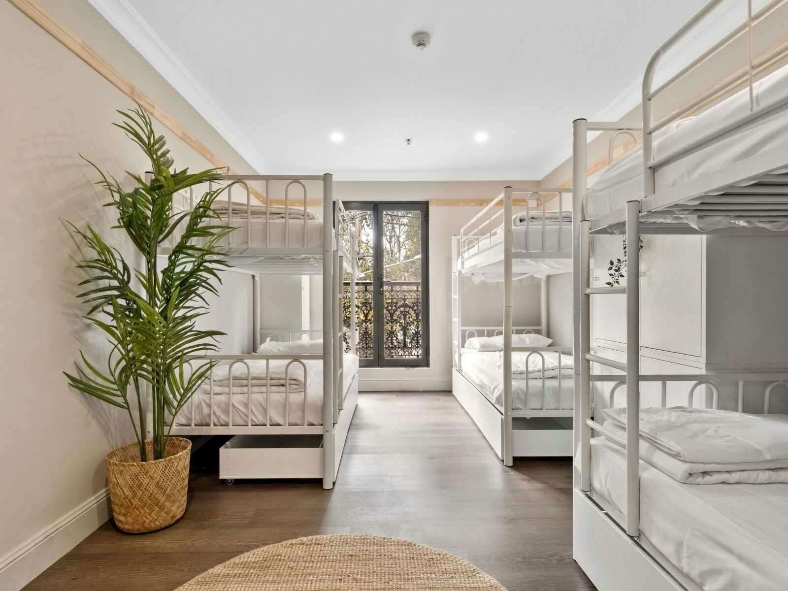 Azzurro hotel bed room