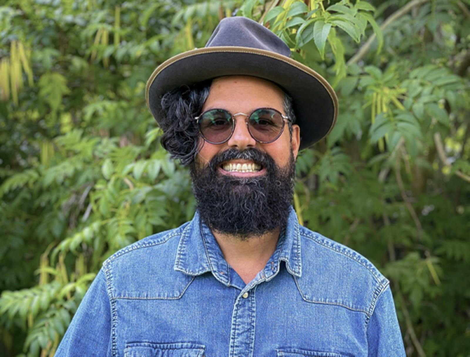 Artist Osvaldo Budet in Conversation with Nancy Cushing