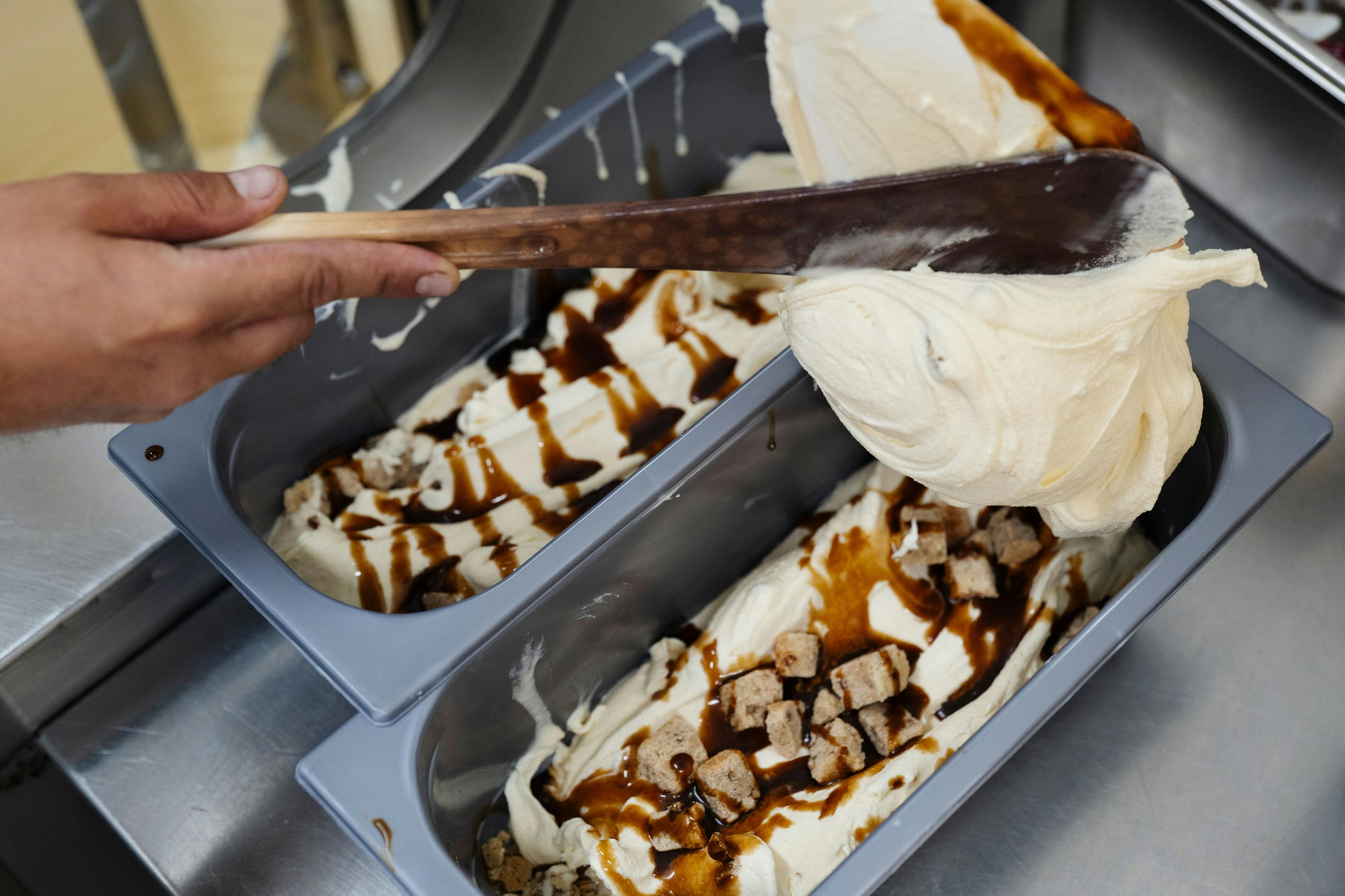 Kuld classic! Vanilla, maple caramel and pecan cookies.