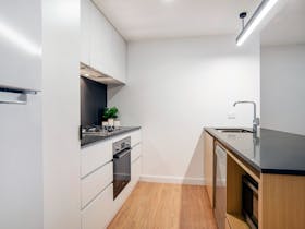 2 Bedroom 2 Bathroom Apartment - Kitchen