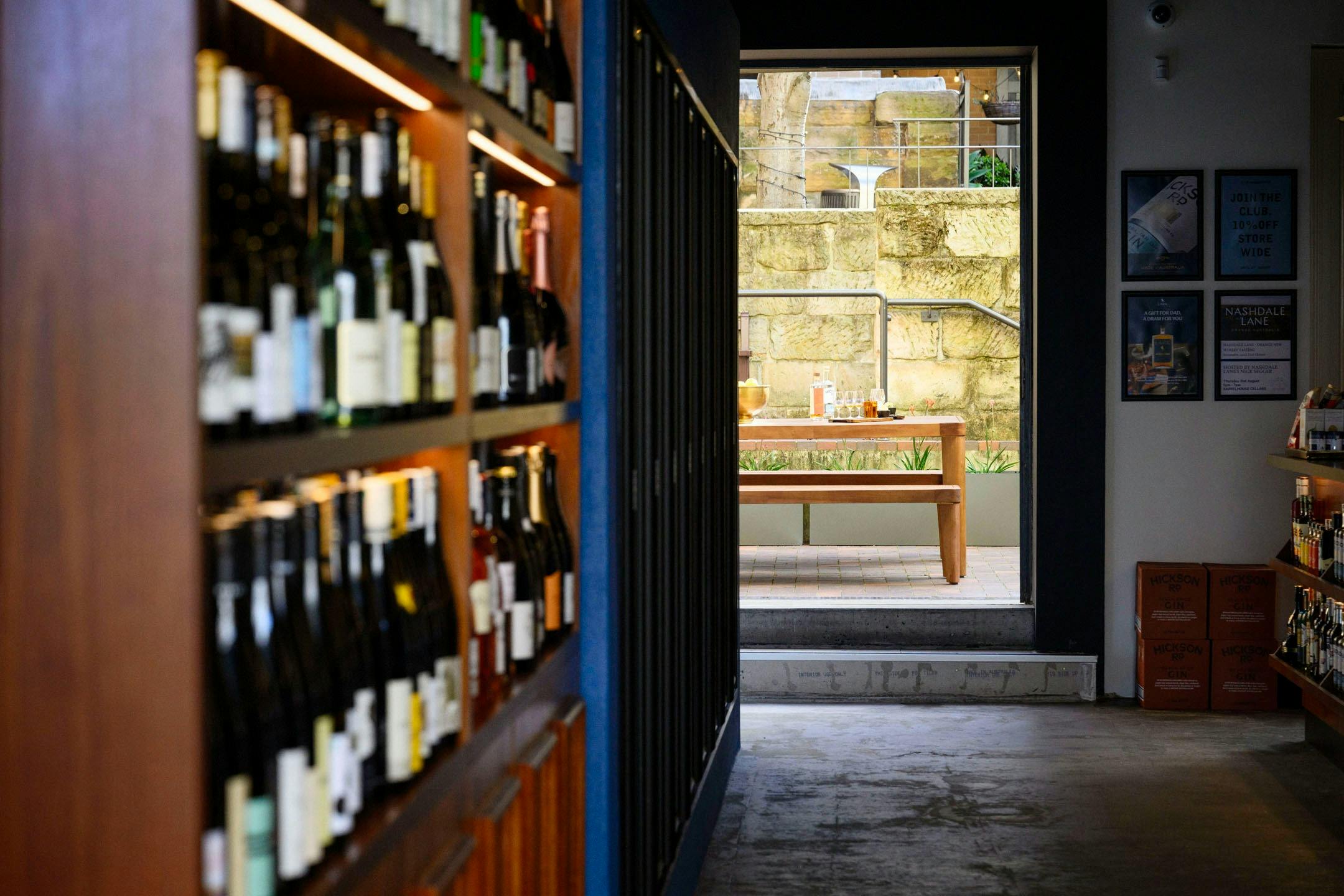 Enjoy wine from Australia and the world