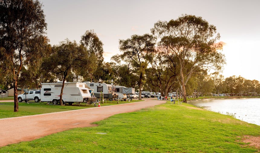 BIG4 Renmark Riverfront Holiday Park, Riverfront Powered Sites