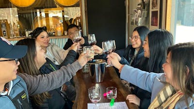 Southern Highlands Wine Tour, Vino Rosso Tours