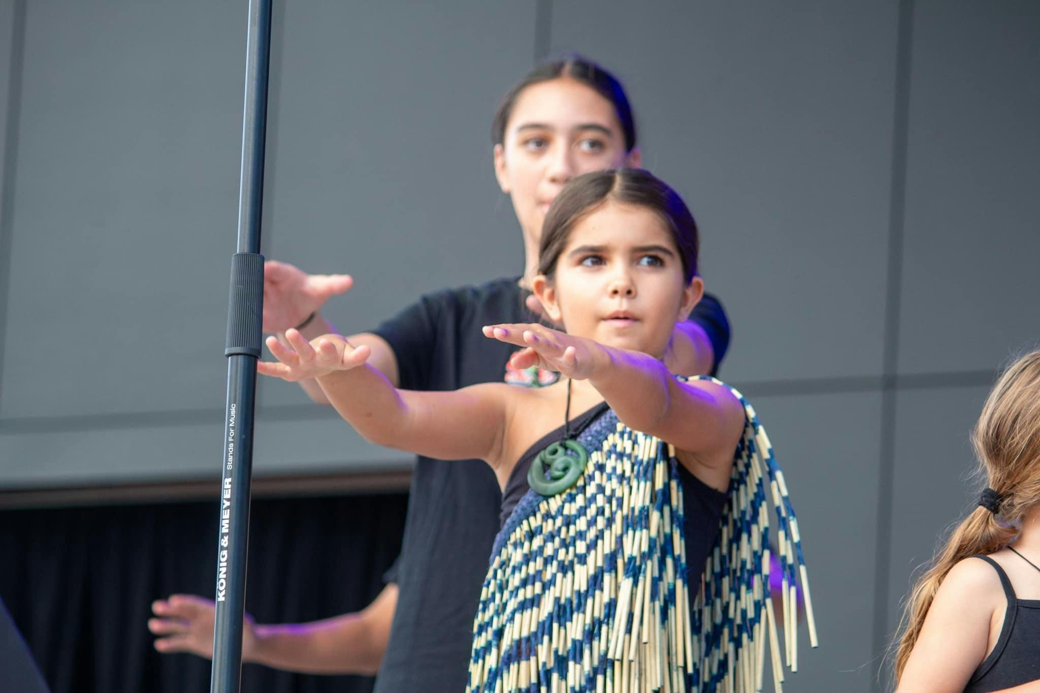 Māori cultural performers