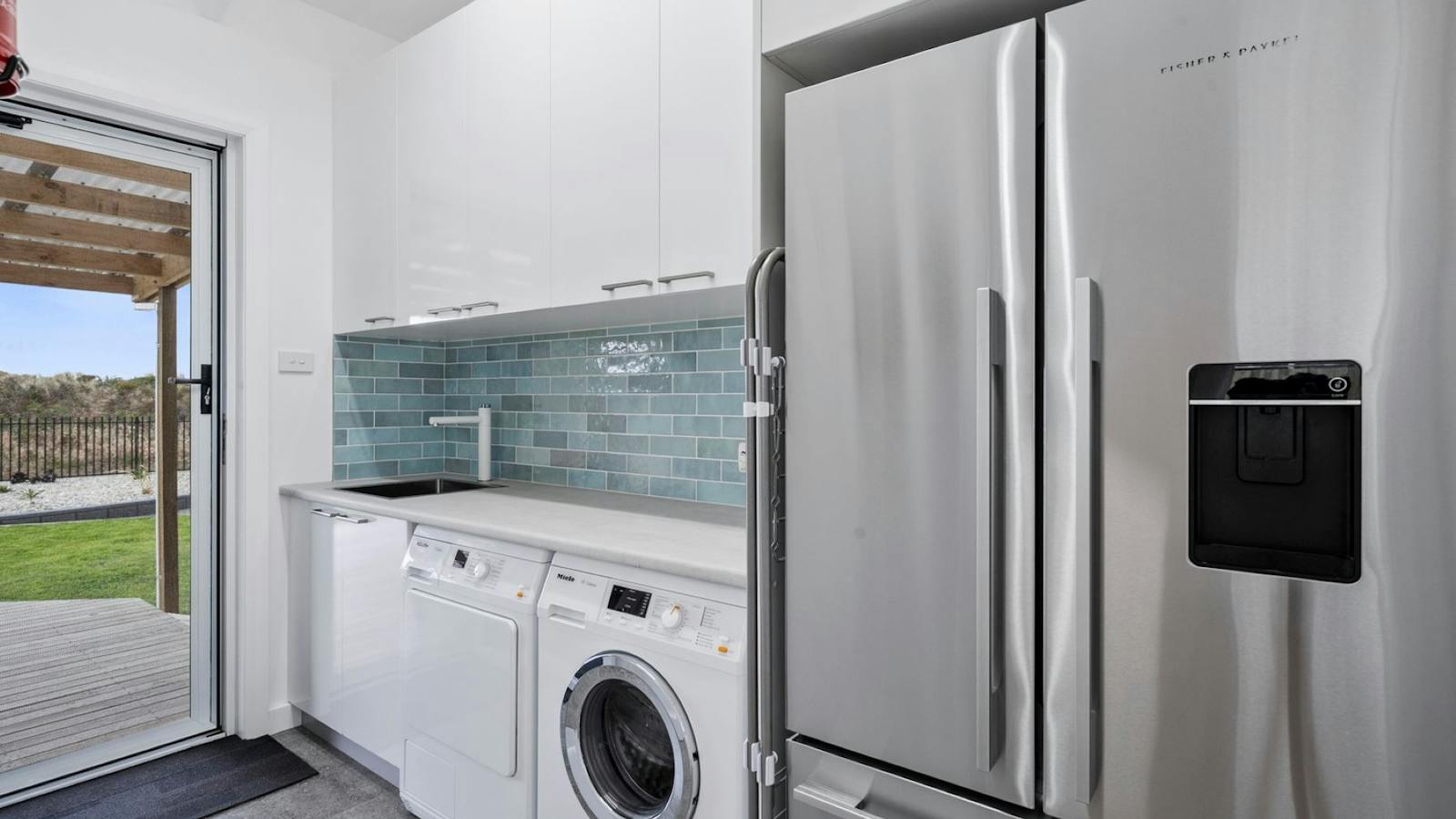 Laundry with Washing macine and Dryer