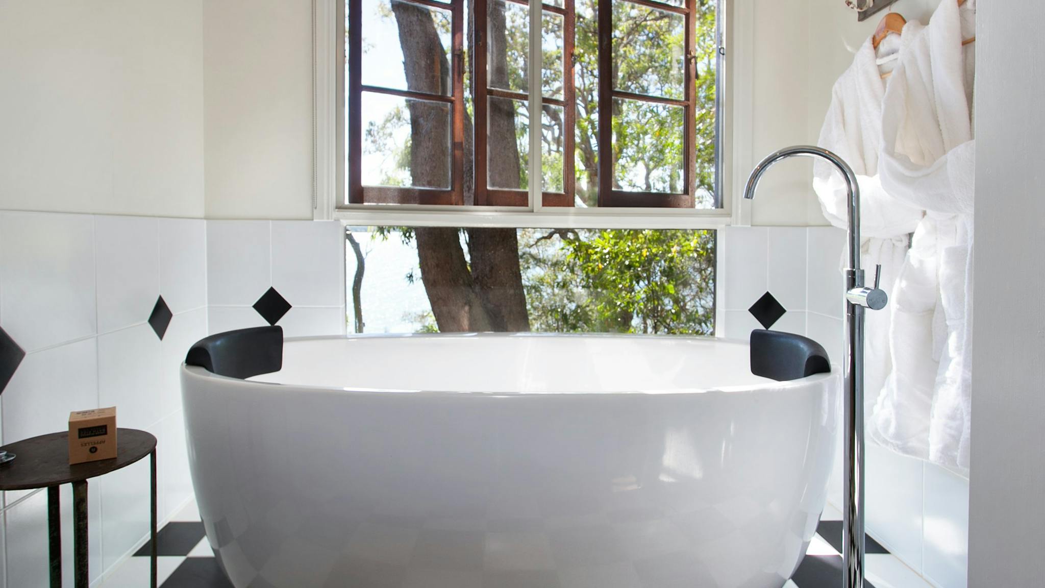 Deluxe Cottage - Treetops (Duo Bath Tub) Deluxe Cottage - Treetops (Duo Bath Tub)