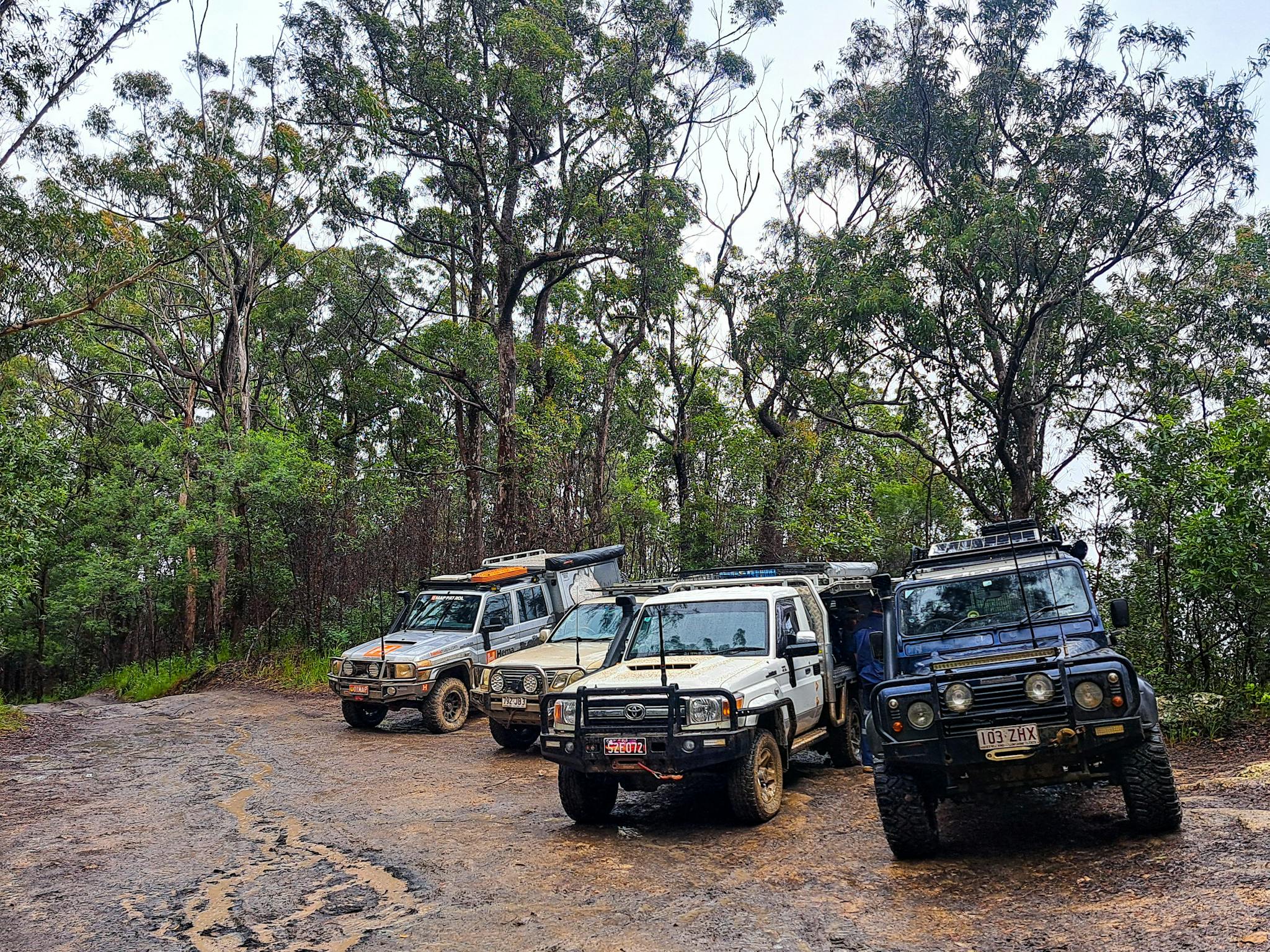 4WD Tag-A-Long Tours around Brisbane 4WD Tag-A-Long Tours around Brisbane