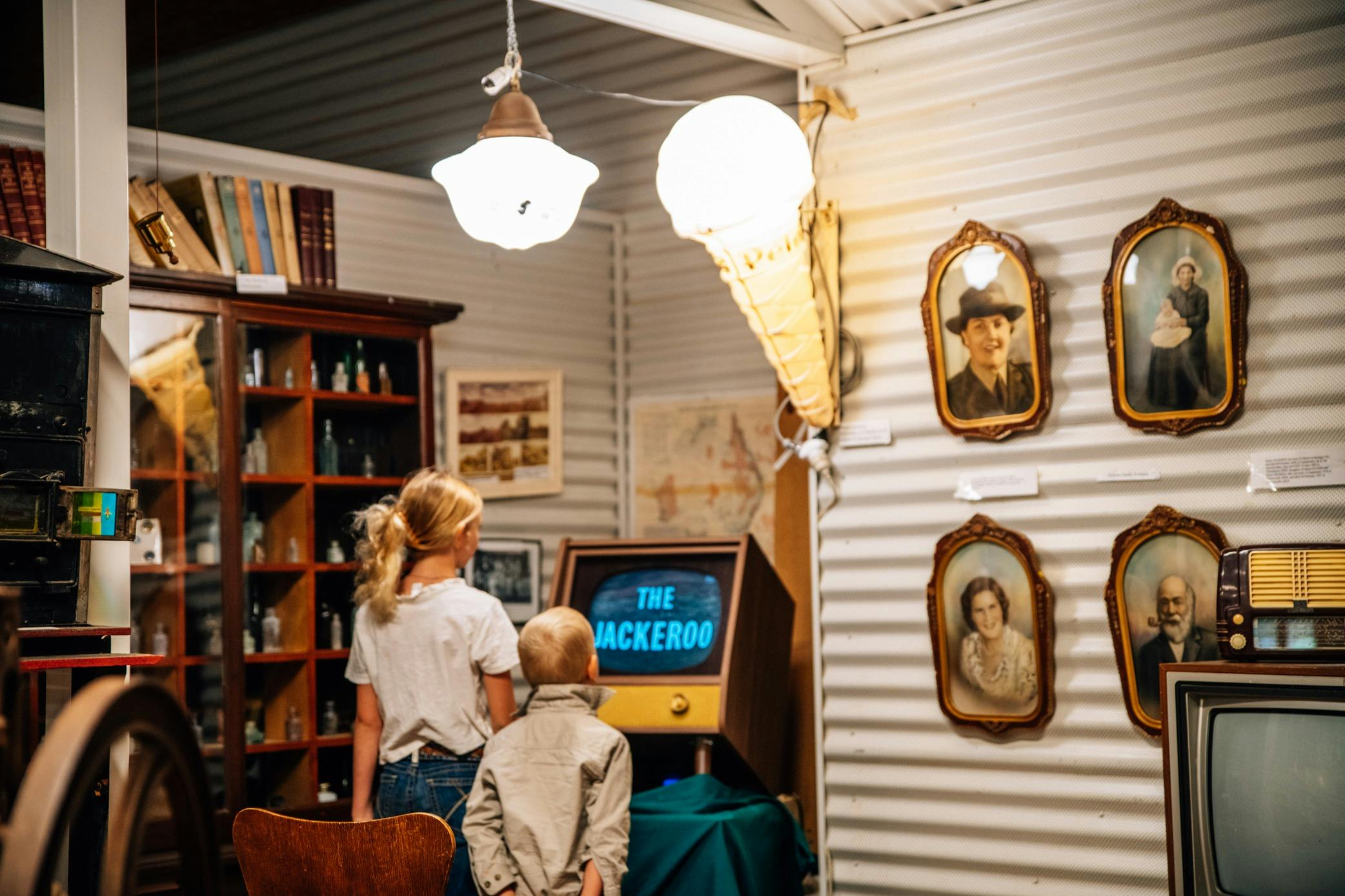 watch an old style tv.