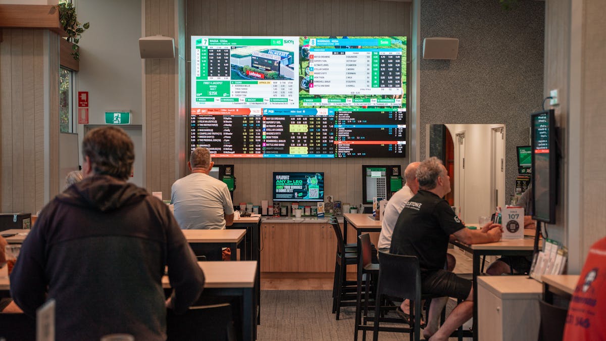 3M LED Large Sports Bar TV w Surround Sound