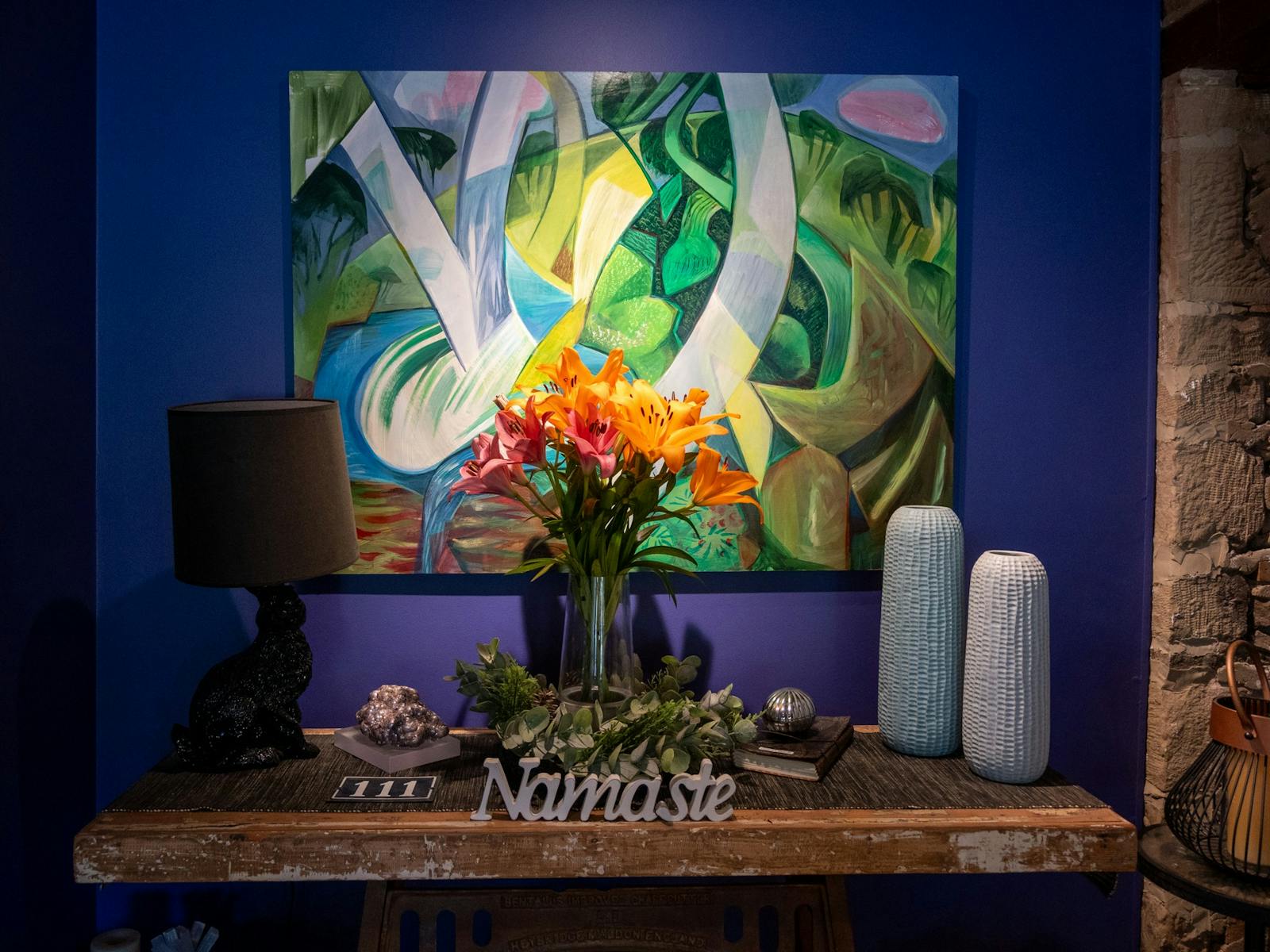 The property focuses on art and design... artwork at the entry is by Tillian.