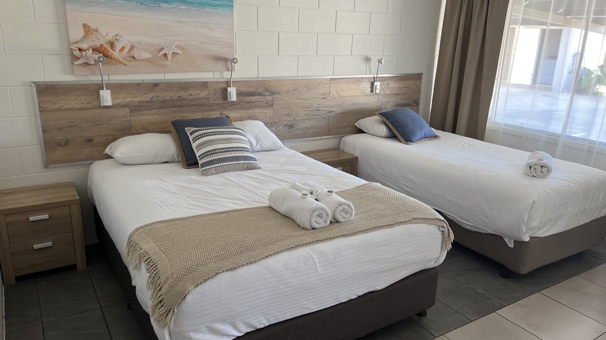 Queen Room with a single bed Queen Room with a single bed