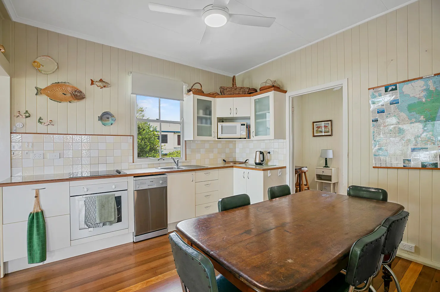 Kitchen/Dining Area