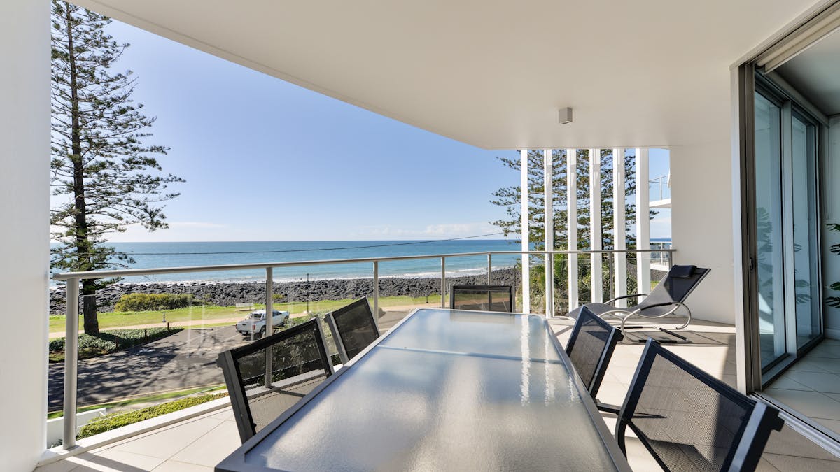 Expansive Balcony overlooking Ocean