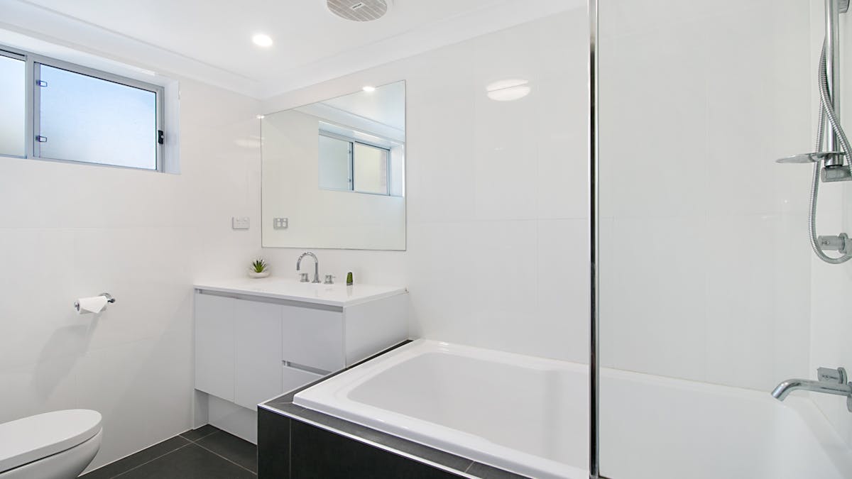 Bathroom with Tub
