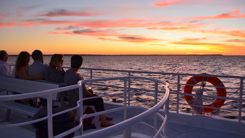 Whalesong Cruises – Hervey Bay Sunset Cruise