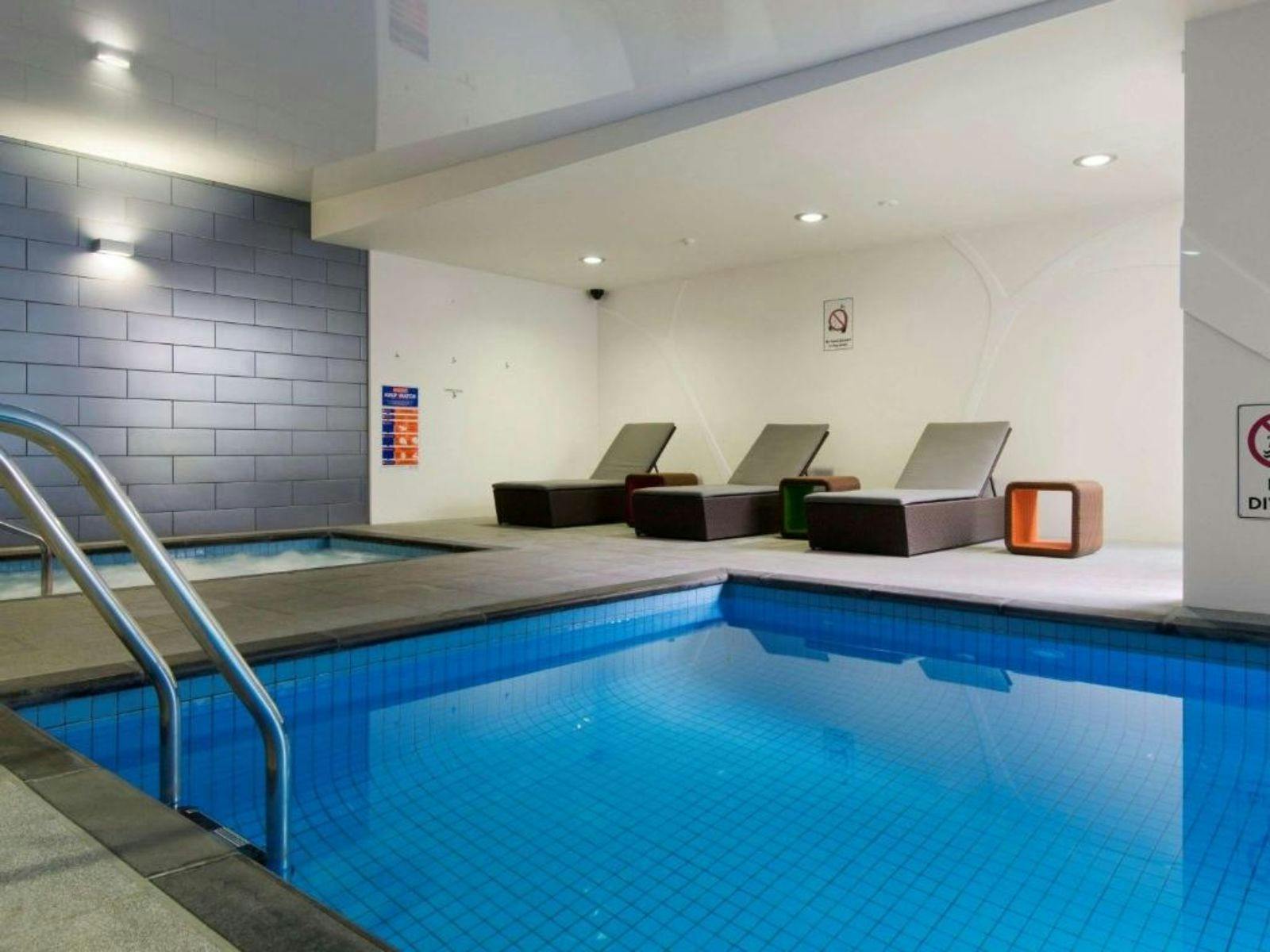 Pullman Hotel Adelaide Pool