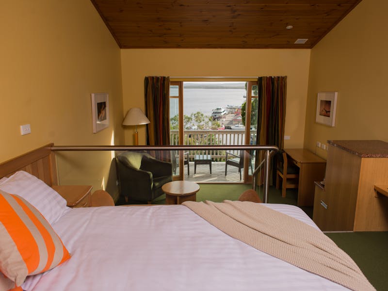 Ensuite room (Hilltop Harbour View Executive) image
