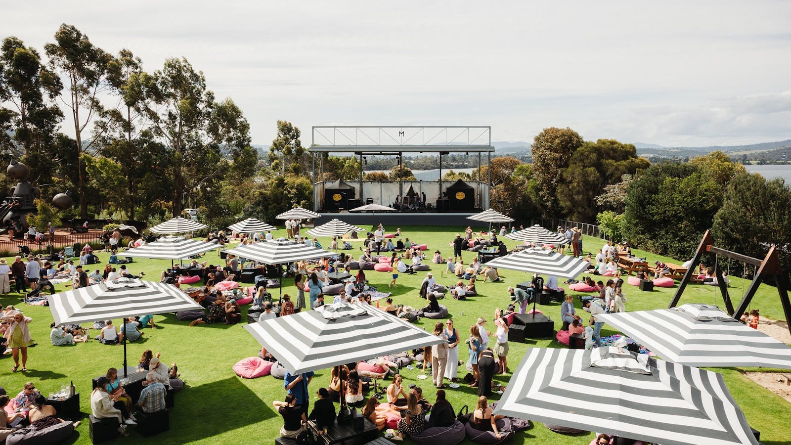 A Beginner's Guide to Mona - Music on Mona Lawns