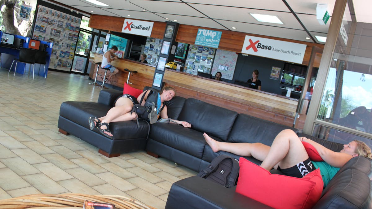 base airlie beach backpackers