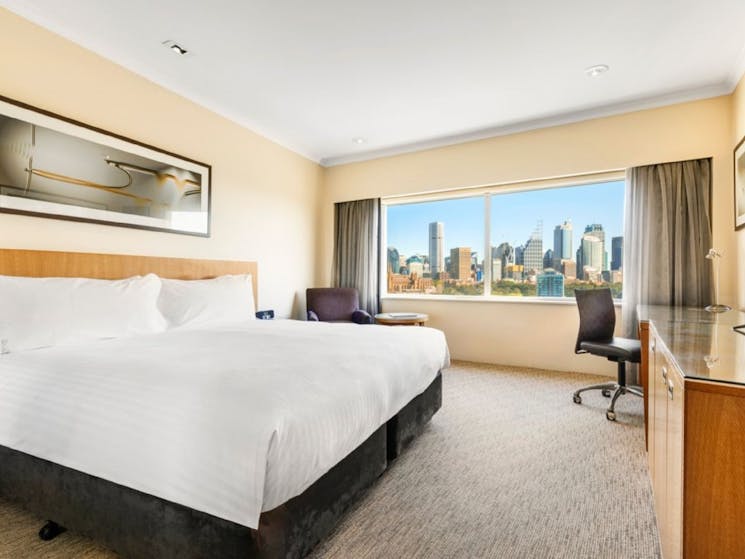 King Harbour View Room at Holiday Inn Potts Point
