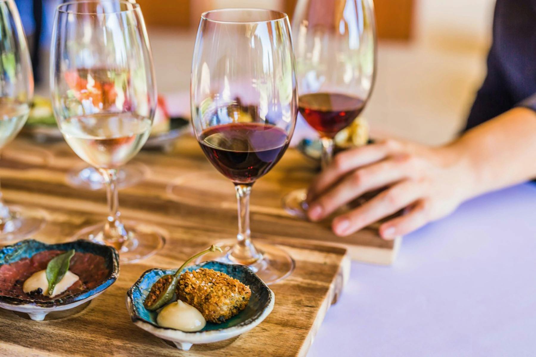 Swan Valley wine tour - Up Close and Local Tours
